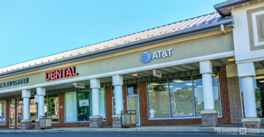 AT&T Store replaces doomed Radio Shack in Whitehouse